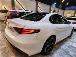 ئەلفا رۆمیۆ Giulia